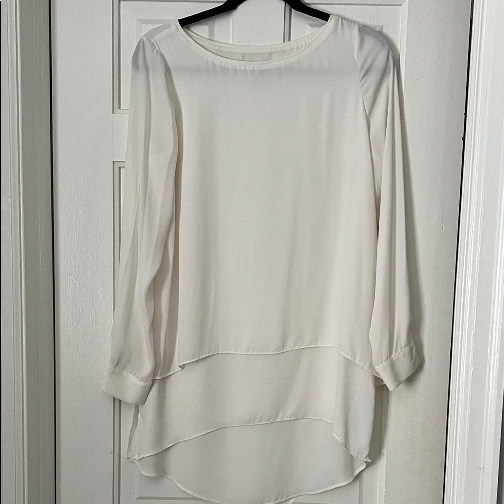 White House Black Market Elegant White Long Sleeve Blouse